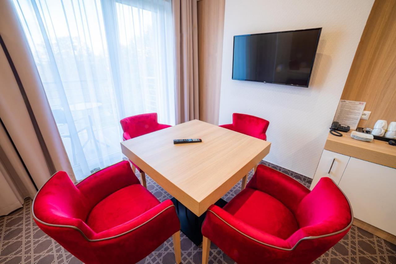 Hotel Nad Czernica Czarne  Εξωτερικό φωτογραφία